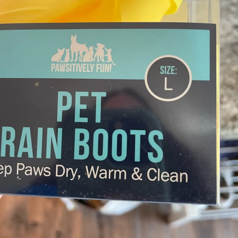 Silicone Pet shoes!🐾 - Picture 2 of 4